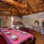 4 Bedroom Amazing In *