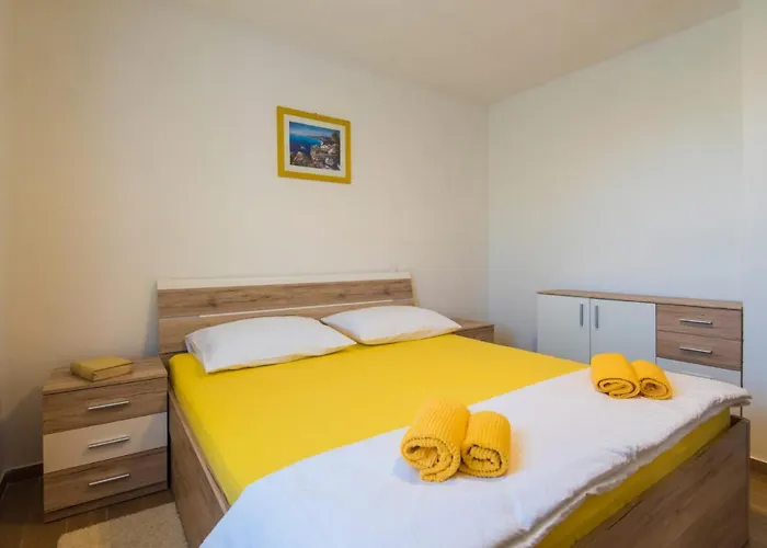 4 Bedroom Amazing In *