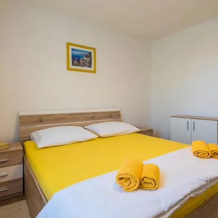 4 Bedroom Amazing In *