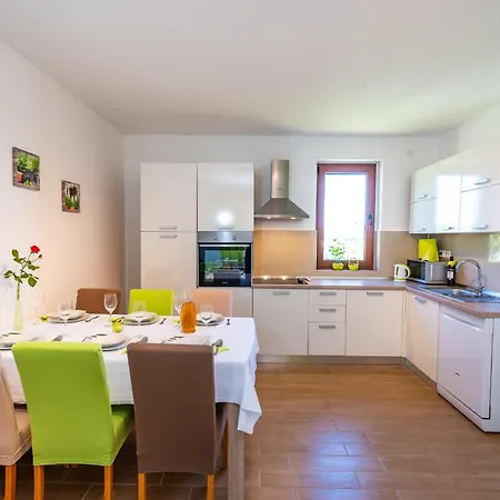 Beautiful In With Kitchen Benkovac
