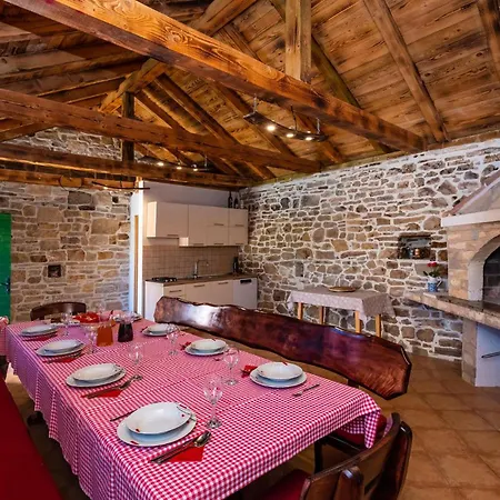Beautiful In With Kitchen *
