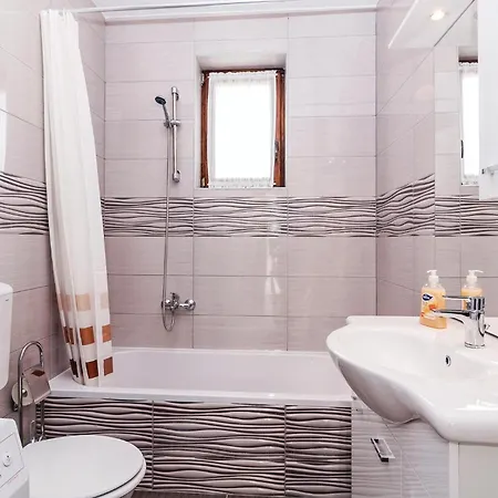 Prázdninový dům 4 Bedroom Amazing In Benkovac