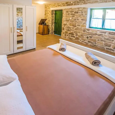 Holiday home Beautiful In With Kitchen Benkovac